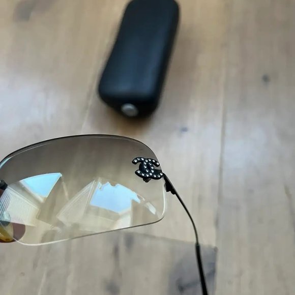 ?Auth Chanel 4017-D Rimless Swarovski double C Gradient Sunglasses BEAUTIFUL! main image 12